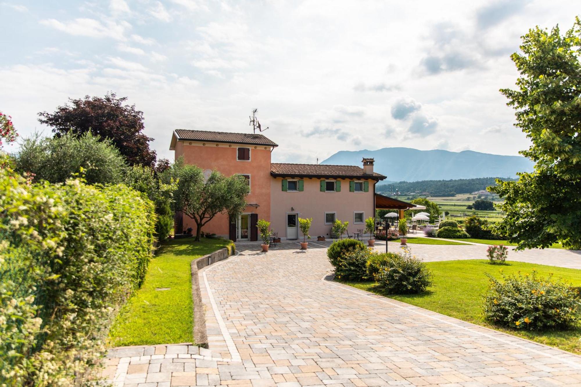 B&B Ca' Marognole Caprino Veronese Exterior foto